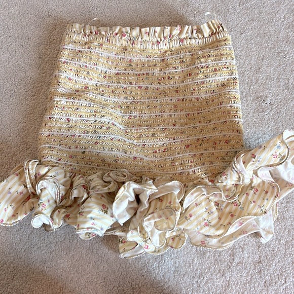 Petersyn smocked floral yellow skirt - Picture 3 of 3